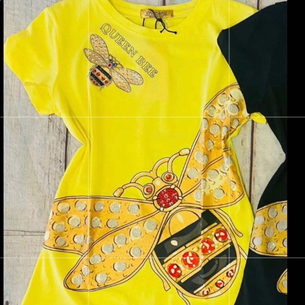 Vinizbena Women’s T-Shirt size S Color Yellow Queen bee